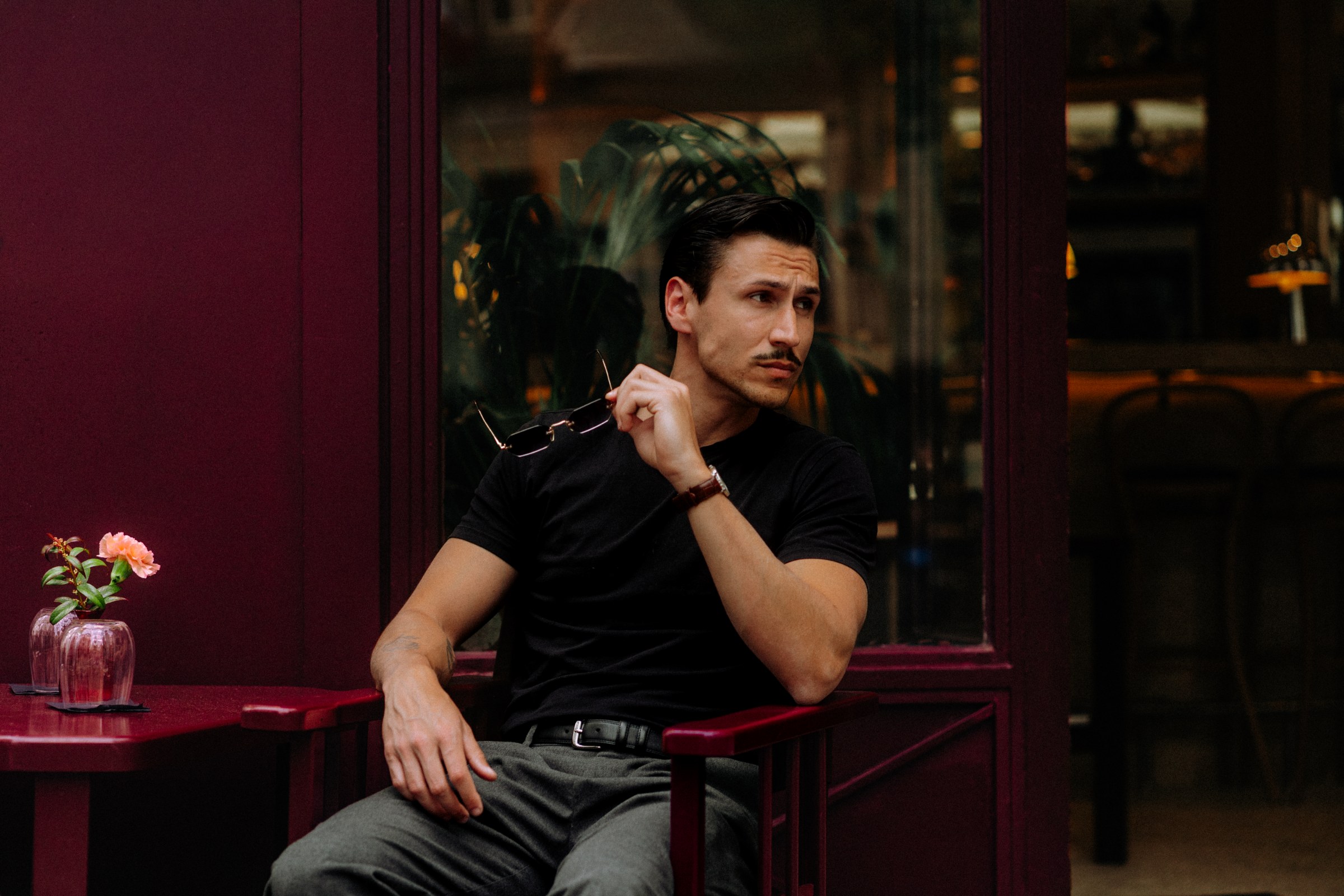 Teddy Vidal, créateur UGC, mannequin et comédien basé à Paris — portrait éditorial